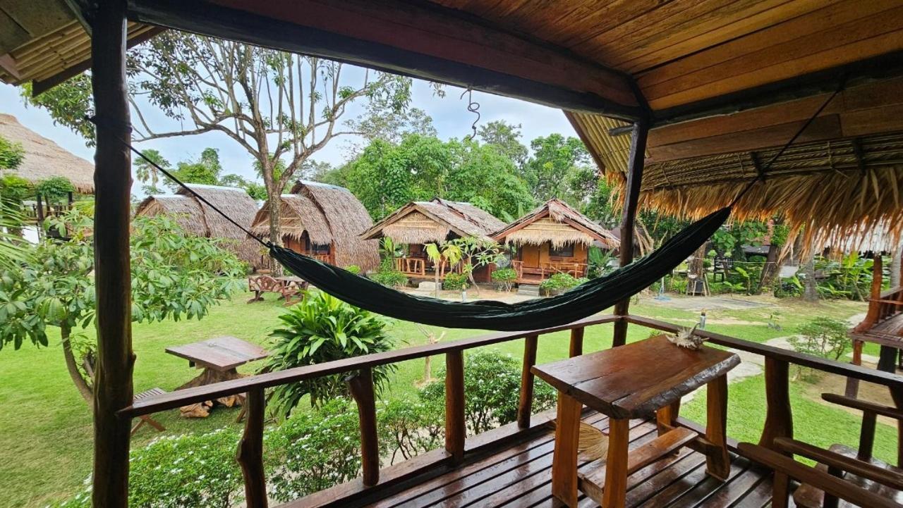 Eden Lanta Bungalow Ко-Ланта Экстерьер фото